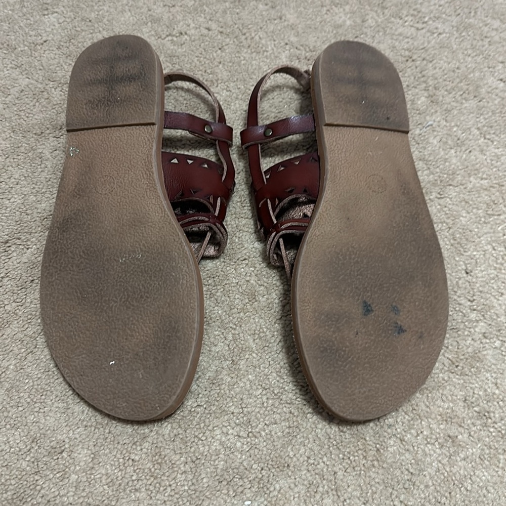 Missimo sandals! - Picture 2 of 3